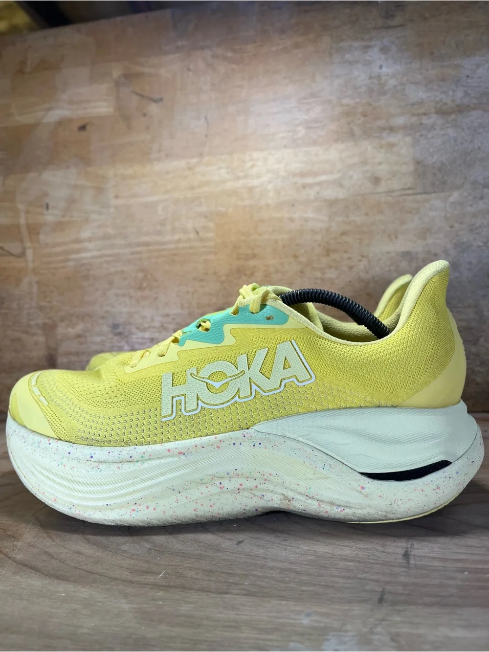 Hoka One One Skyward X Mens Size 11.5 Running Shoes Sneakers Lemonade Sunlight